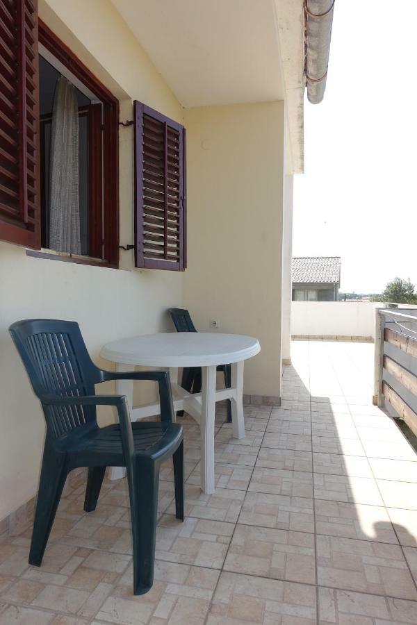 Apartment Dede Nin Exterior foto